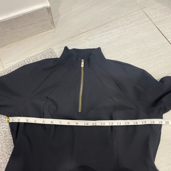 ✨ Gold Zip Define Lululemon Dress
Black size 10 - Picture 7 of 8